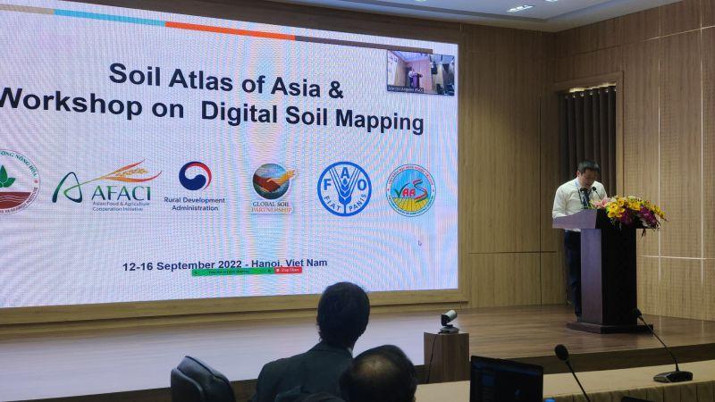 Hội thảo - Tập huấn "Atlas đất Châu Á và tập huấn lập bản đồ đất dạng số"