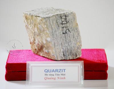 Đá Quarzit, hệ tầng Tấn Mài, Quảng Ninh